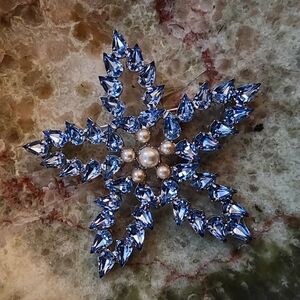 Elegant Blue Crystal Brooch